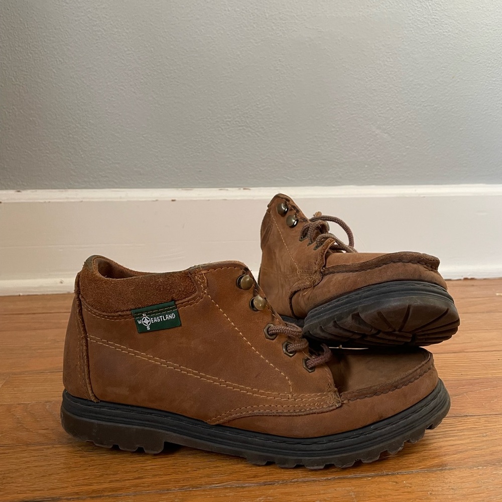 VINTAGE 90s Eastland Ankle Booties